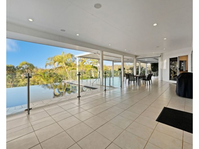 9 Upper Piper Street, West Gladstone QLD 4680