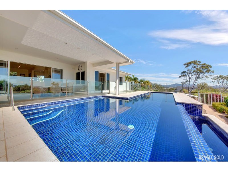 9 Upper Piper Street, West Gladstone QLD 4680