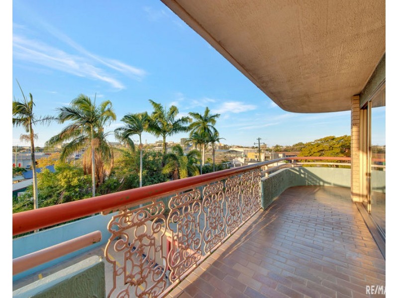 7/7 KENT STREET, West Gladstone QLD 4680