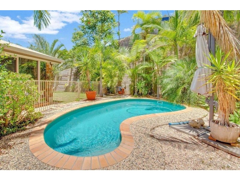 74 GRETEL DRIVE, Clinton QLD 4680