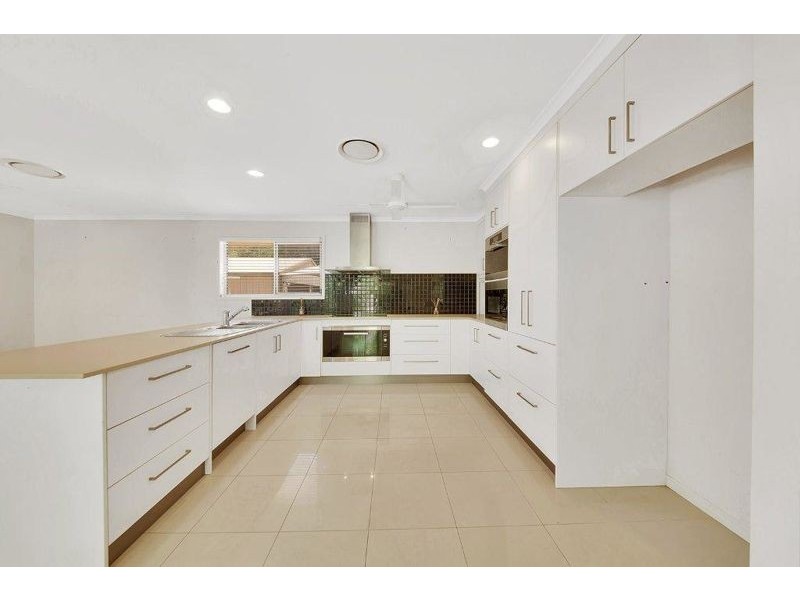 74 GRETEL DRIVE, Clinton QLD 4680