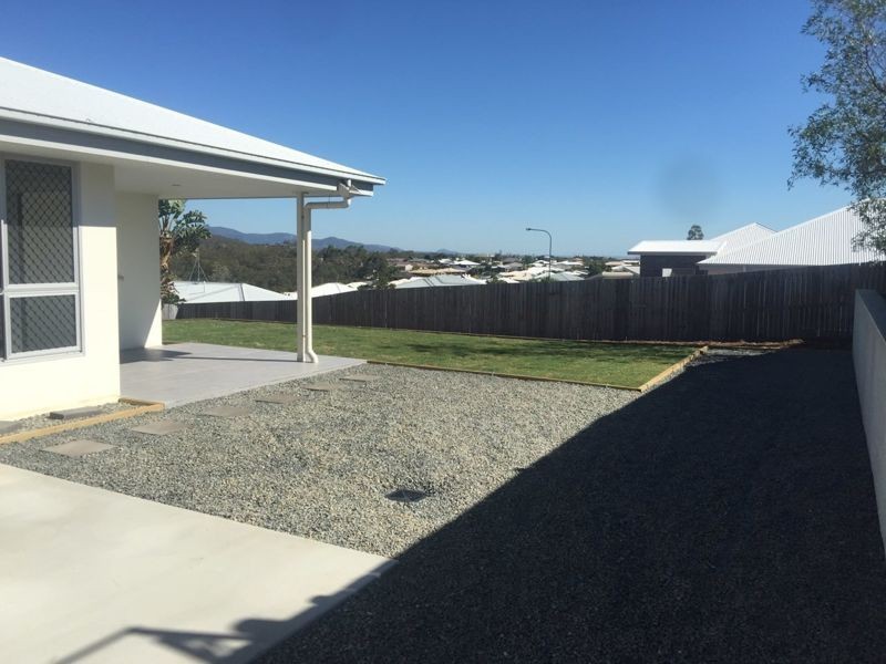 11 NAMADGI TERRACE, New Auckland QLD 4680
