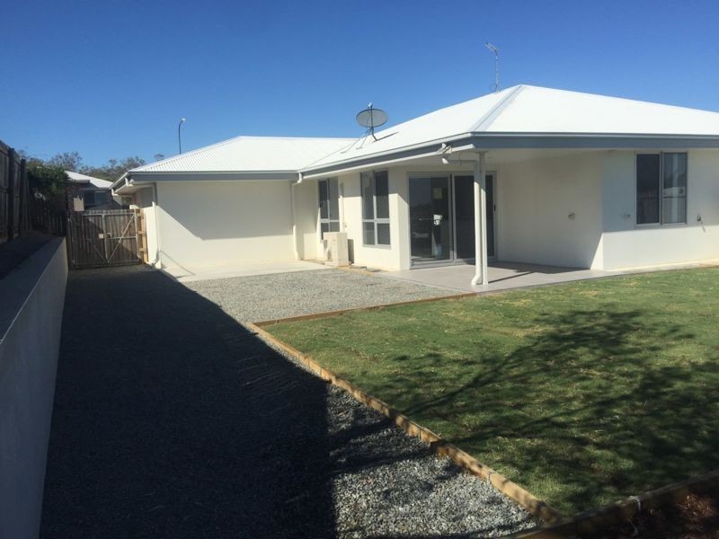 11 NAMADGI TERRACE, New Auckland QLD 4680
