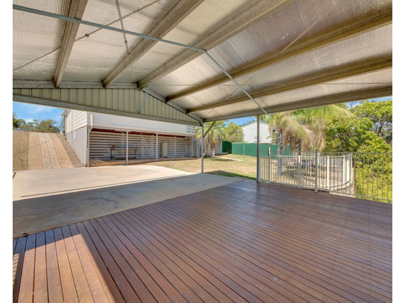 17 Rigby Crescent, West Gladstone QLD 4680