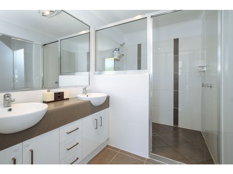 10 Reinaerhoff Crescent, Glen Eden QLD 4680