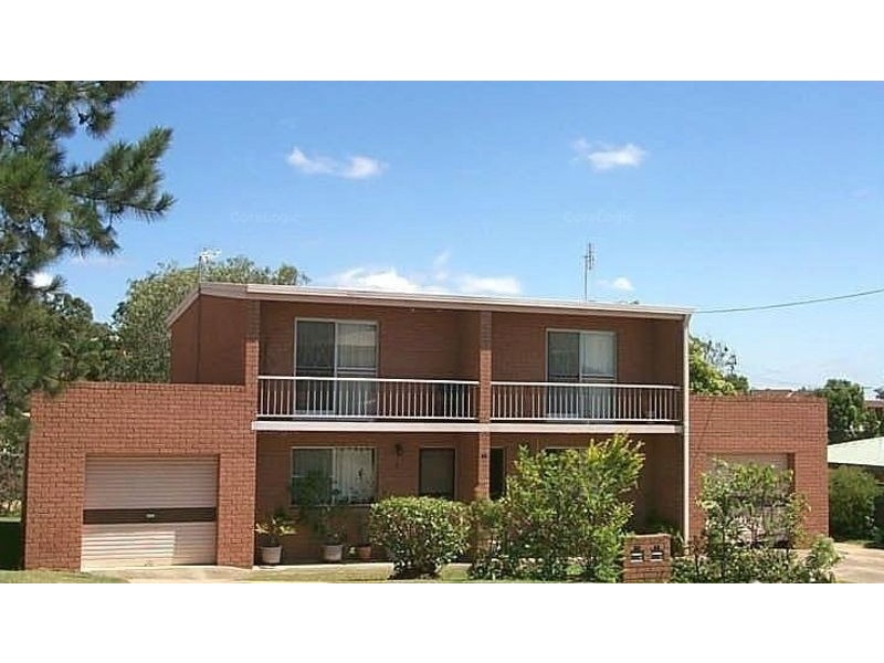 1 & 2/17 Mercedes Street, Clinton QLD 4680
