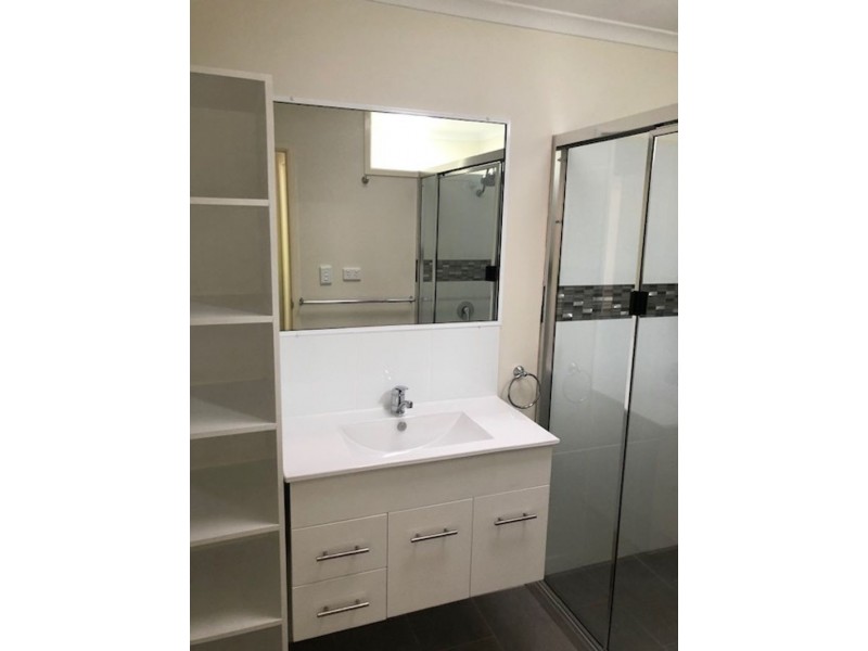 1/27 Auckland Street, Gladstone QLD 4680