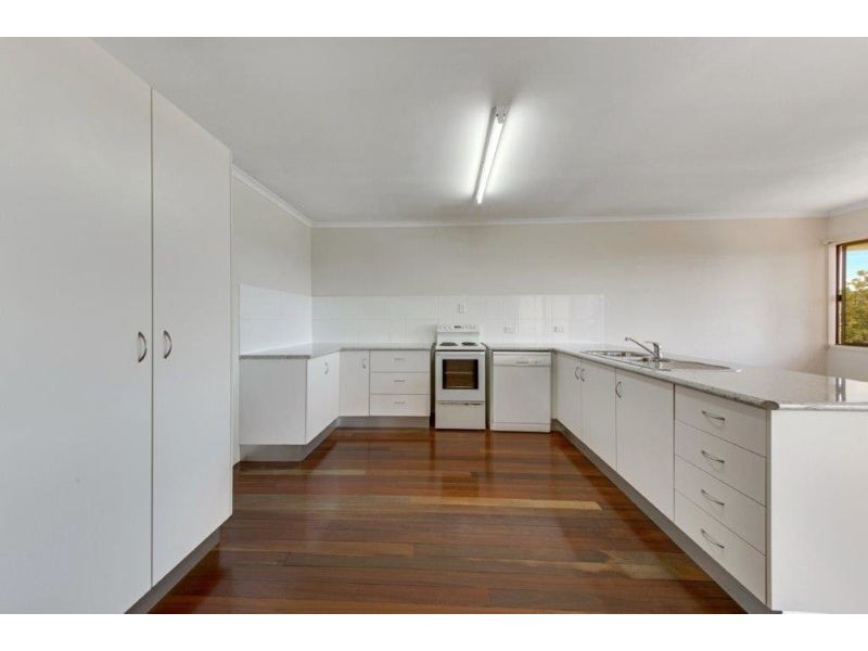 2/27 Auckland Street, Gladstone QLD 4680