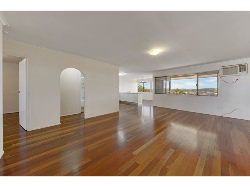 2/27 Auckland Street, Gladstone QLD 4680