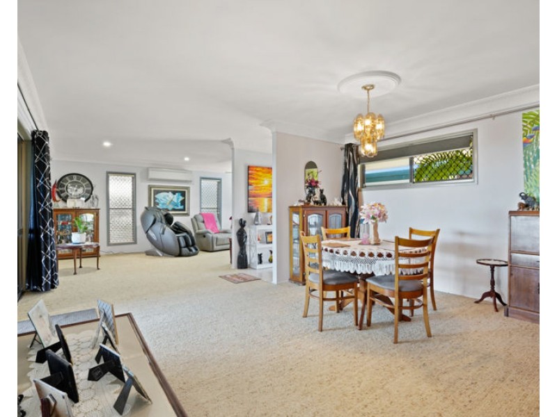 15 Bembooka Close, Glen Eden QLD 4680