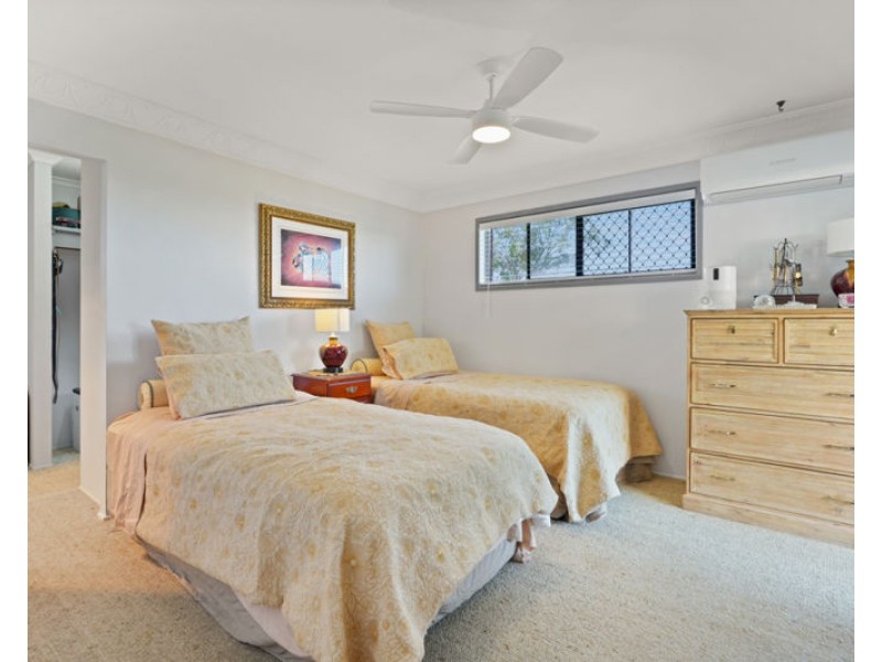 15 Bembooka Close, Glen Eden QLD 4680