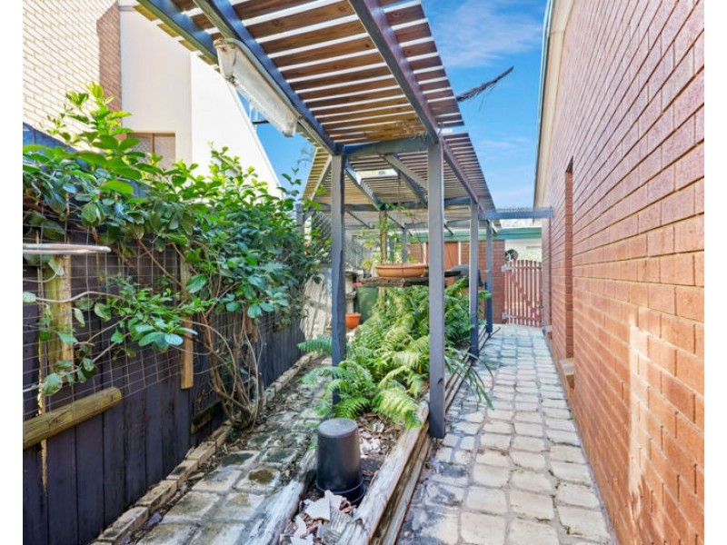 15 Bembooka Close, Glen Eden QLD 4680