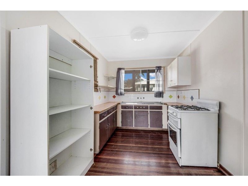 31 Mellefont Street, West Gladstone QLD 4680