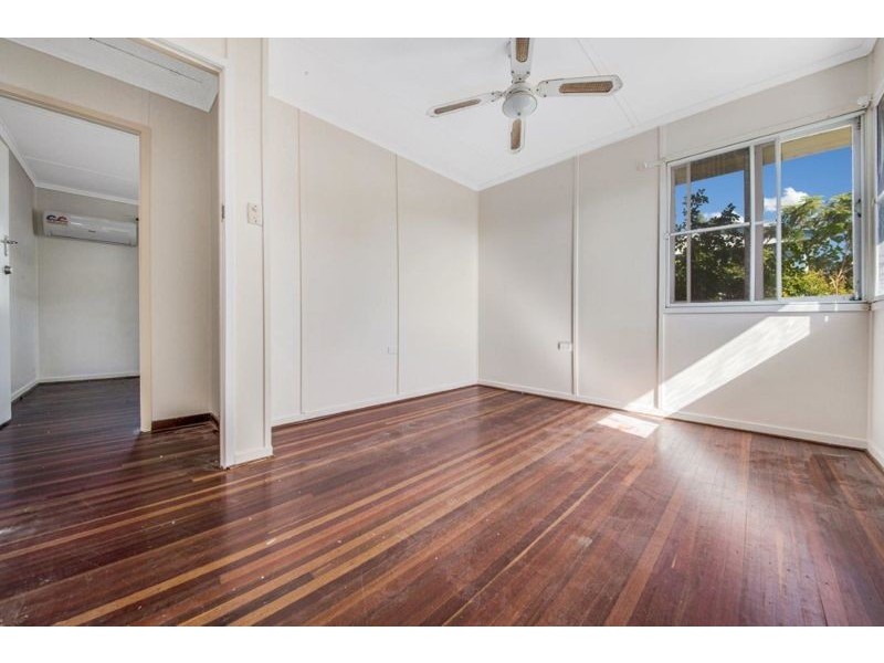 31 Mellefont Street, West Gladstone QLD 4680