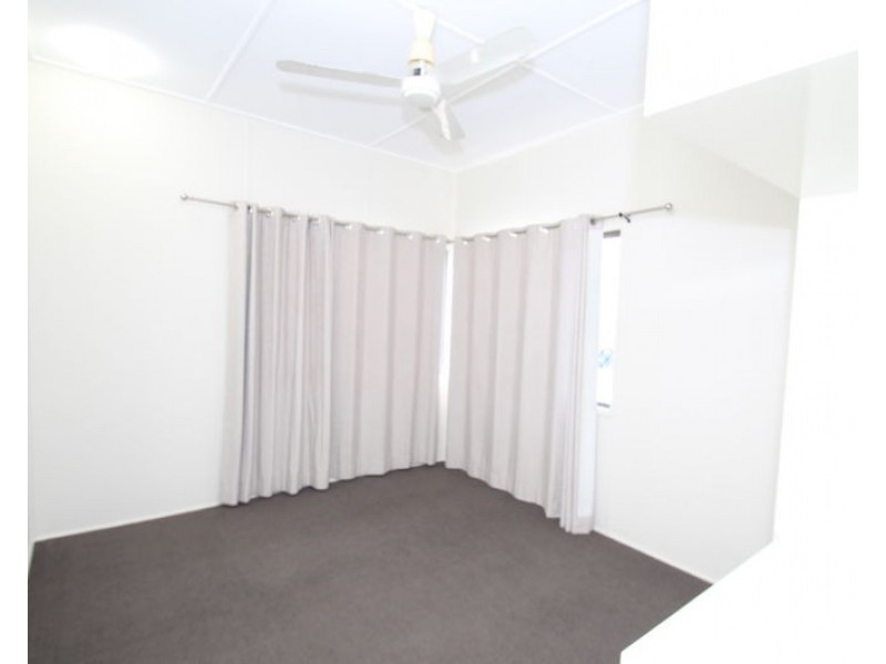 209 Goondoon Street, Gladstone QLD 4680