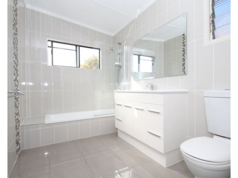 209 Goondoon Street, Gladstone QLD 4680