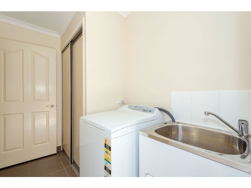 22 Dartmouth Close, Clinton QLD 4680