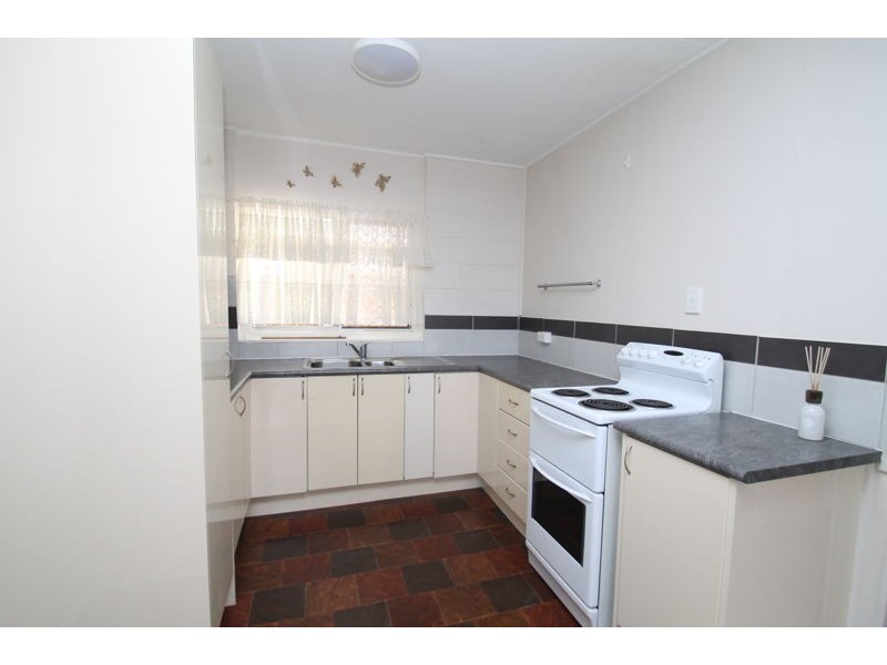 1/10 CLARK STREET, Clinton QLD 4680