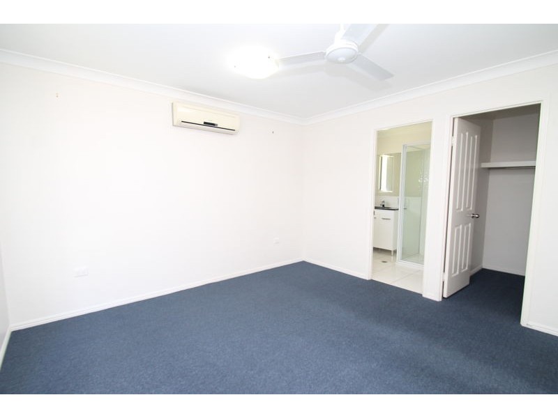 10 BACALL STREET, West Gladstone QLD 4680