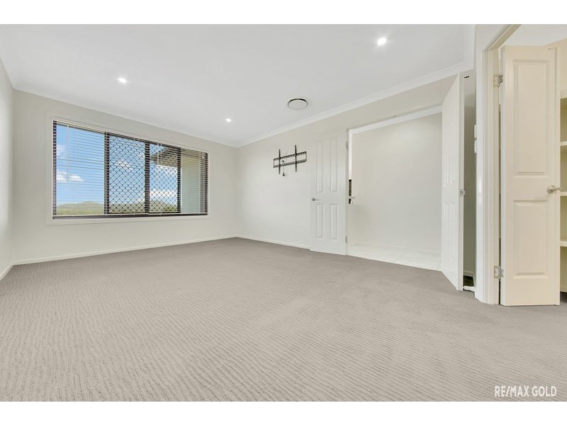 12 KOOWIN DRIVE, Kirkwood QLD 4680