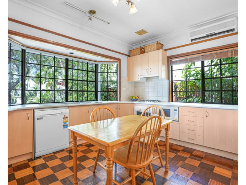 7 Creek Road, Tannum Sands QLD 4680