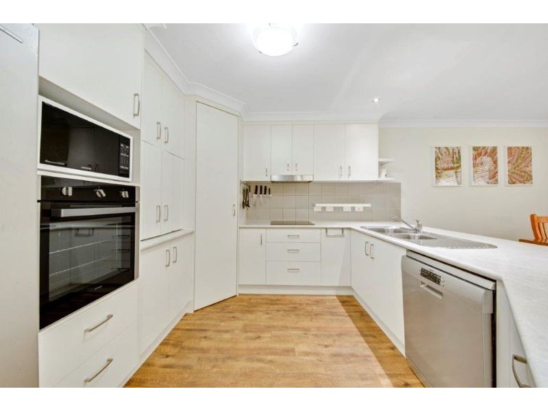 21 Leichhardt Court, Glen Eden QLD 4680