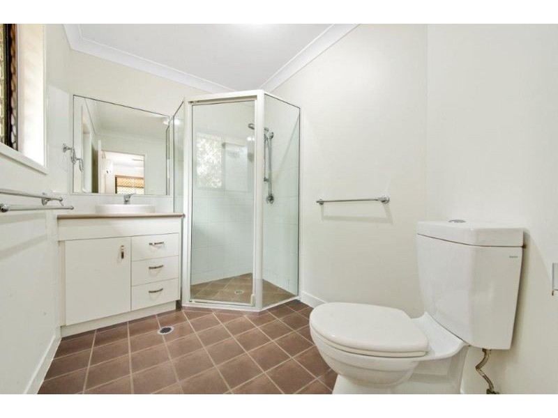 21 Leichhardt Court, Glen Eden QLD 4680