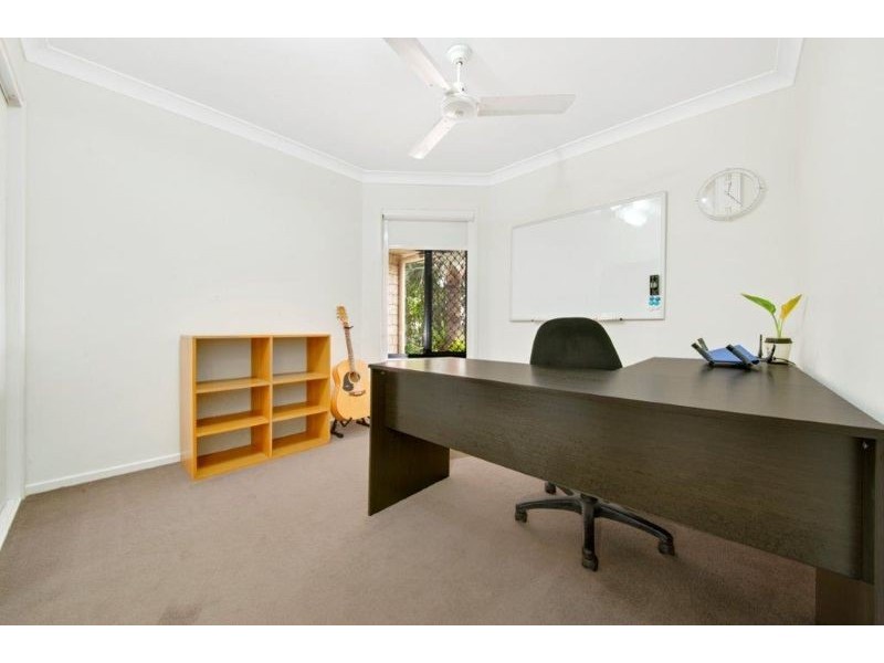 21 Leichhardt Court, Glen Eden QLD 4680