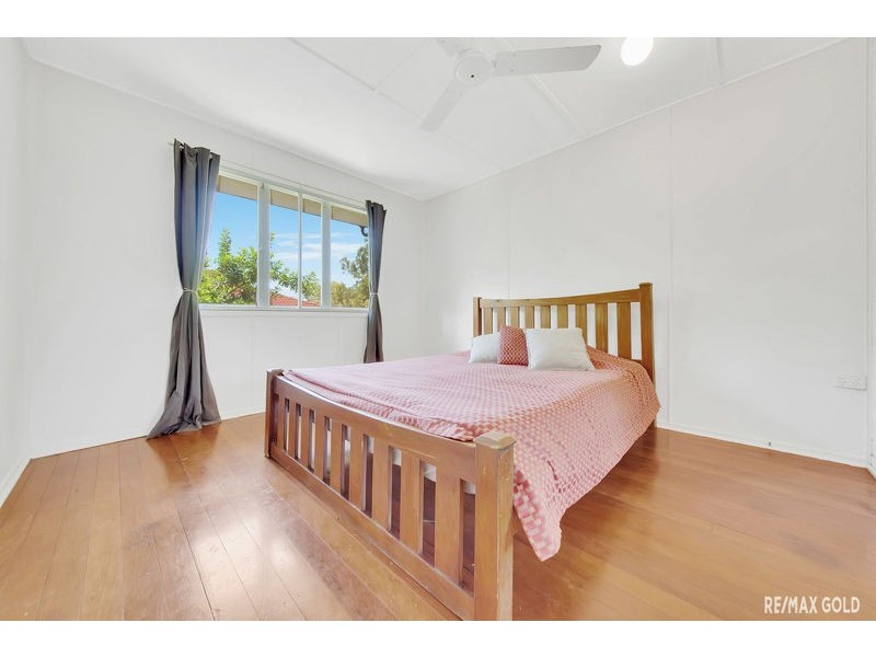 33 Charles Street, West Gladstone QLD 4680