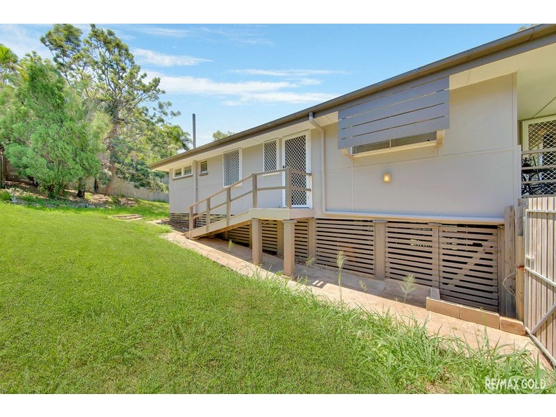 33 Charles Street, West Gladstone QLD 4680