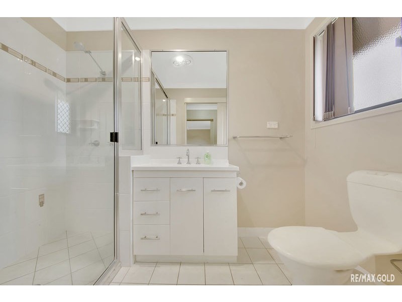 17 JULIUS CRESCENT, Clinton QLD 4680