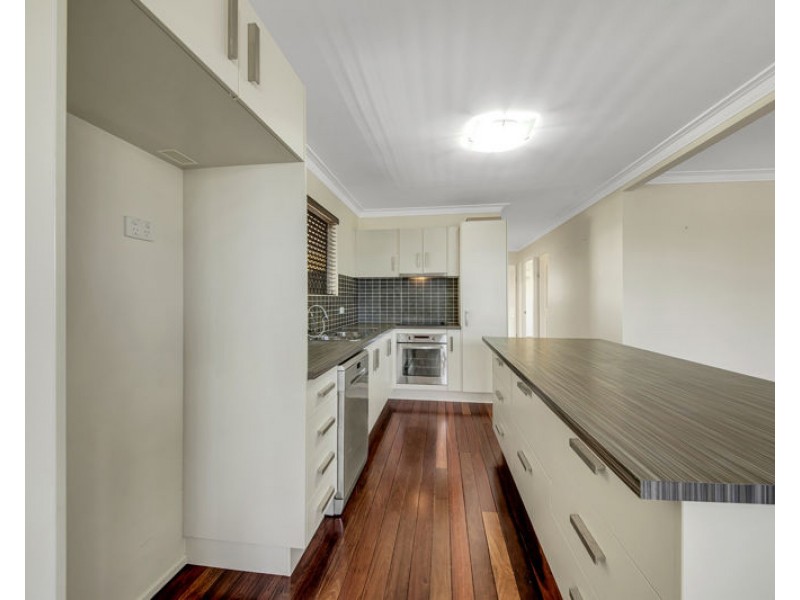 29 Campbell Street, Clinton QLD 4680