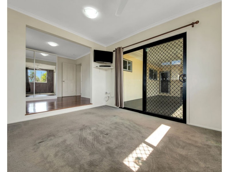 29 Campbell Street, Clinton QLD 4680