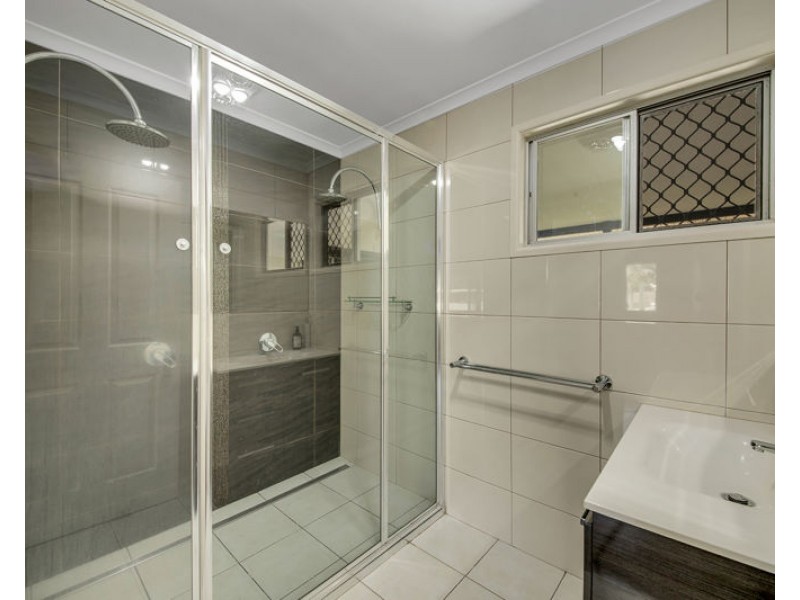 29 Campbell Street, Clinton QLD 4680
