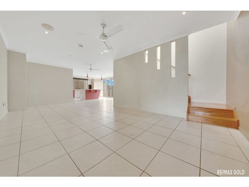 99 Central Lane, Gladstone QLD 4680