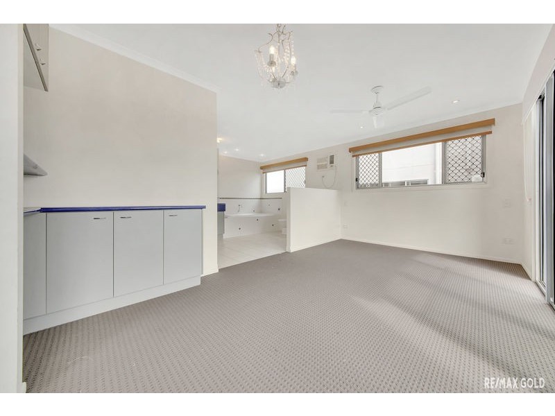 99 Central Lane, Gladstone QLD 4680