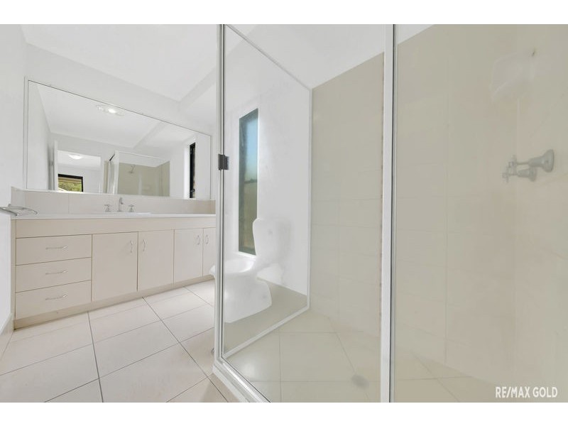 26 Larcom Rise, West Gladstone QLD 4680