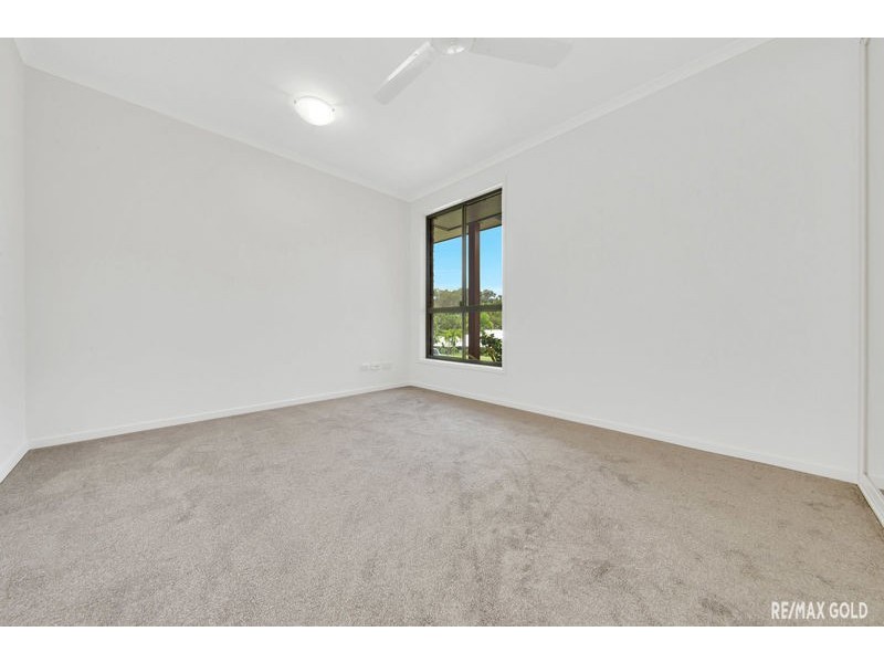 26 Larcom Rise, West Gladstone QLD 4680