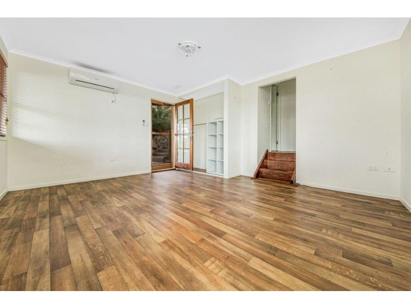 7 Erin Close, New Auckland QLD 4680