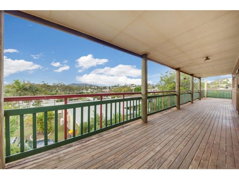 7 Erin Close, New Auckland QLD 4680