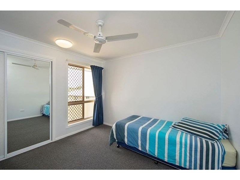 19 Valley Way, Boyne Island QLD 4680