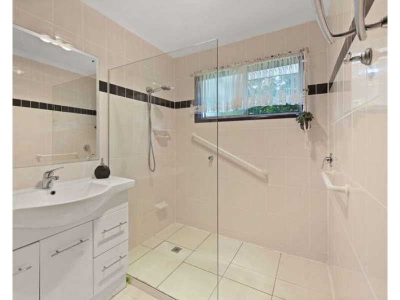 3 Flounder Crescent, Toolooa QLD 4680