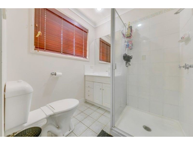 56 Emmadale Drive, New Auckland QLD 4680