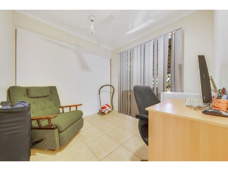 56 Emmadale Drive, New Auckland QLD 4680