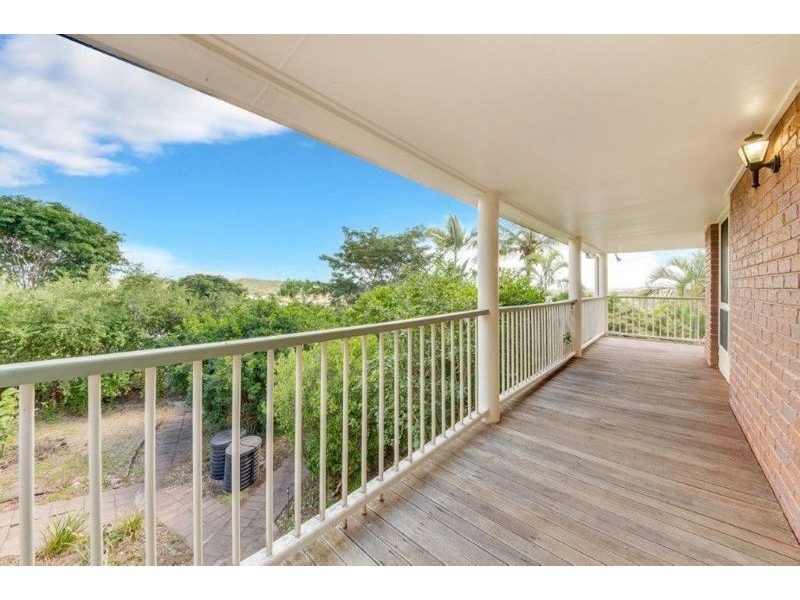 14 Fawley Close, Telina QLD 4680