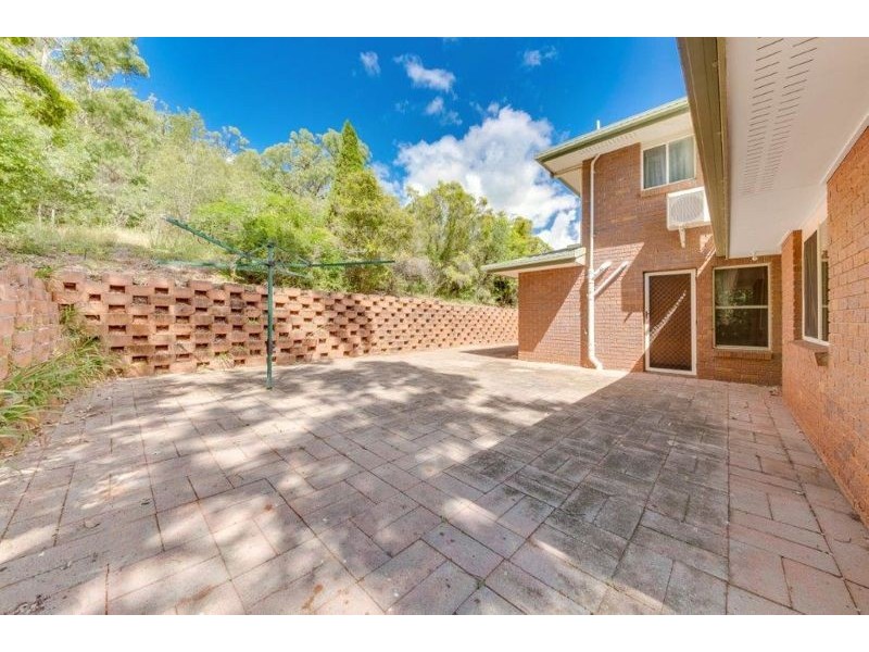14 Fawley Close, Telina QLD 4680