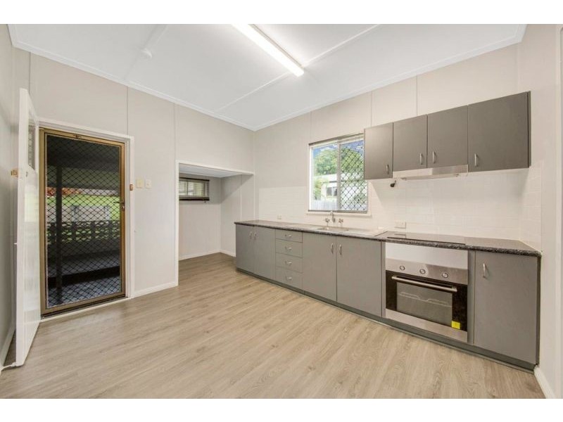 9 Philip Street, South Gladstone QLD 4680