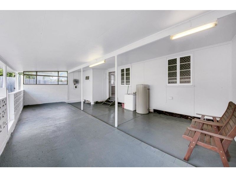 9 Philip Street, South Gladstone QLD 4680