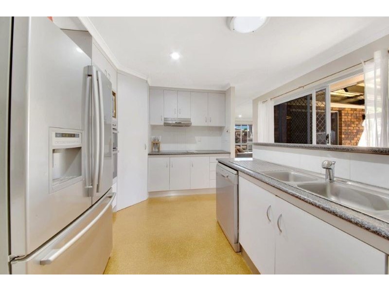 14 Connolly Court, Telina QLD 4680