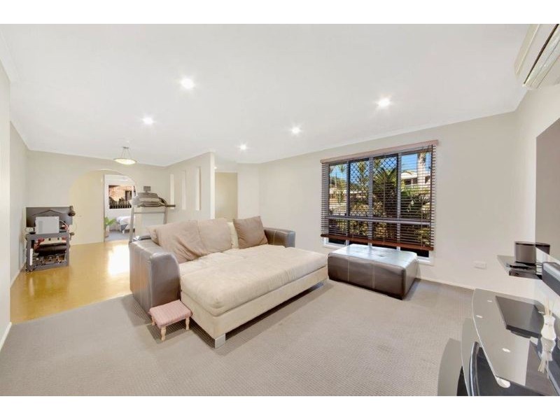 14 Connolly Court, Telina QLD 4680